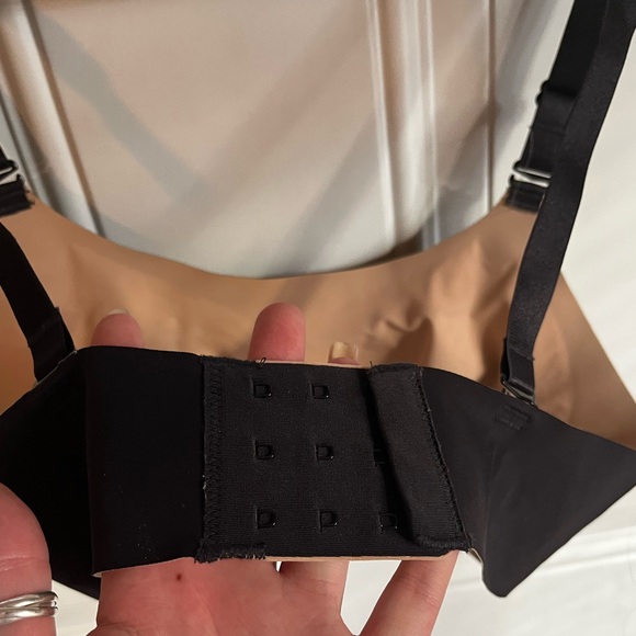 Knix | Size 4 Evolution Bra - Picture 3 of 6